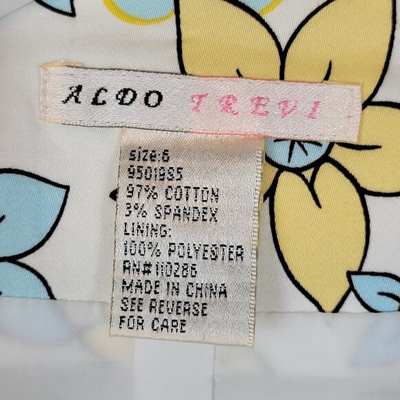 Aldo Trevi Floral Trevi Floral Three Button Cotton Blazer - Size 6 - Picture 4 of 4